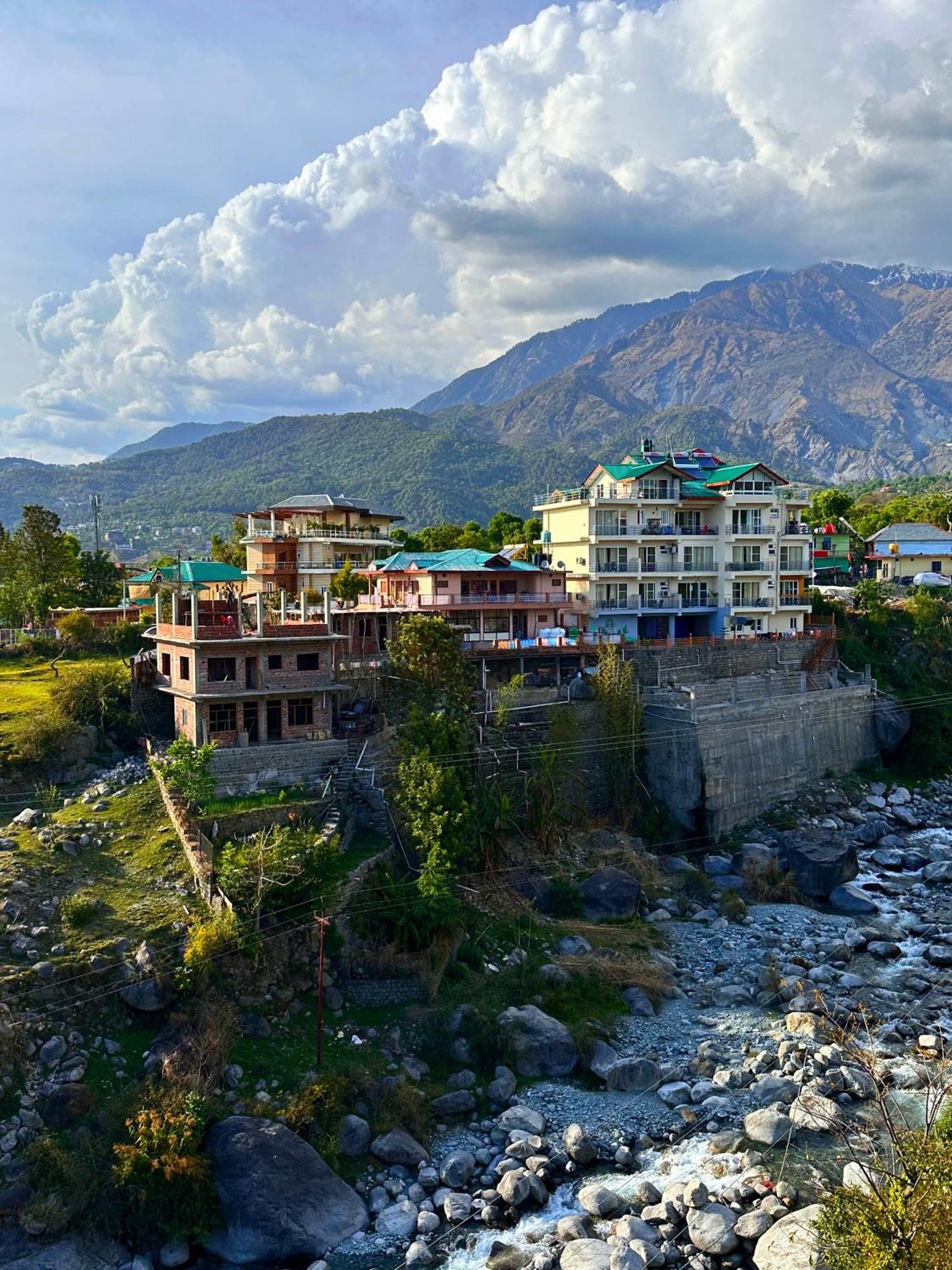 Kailasham Stay Дармсала Экстерьер фото
